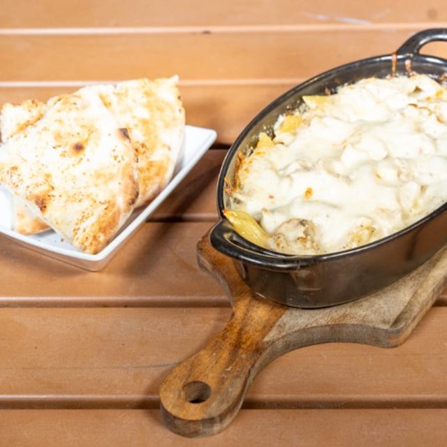 Cheesy Chicken Alfredo Pasta.