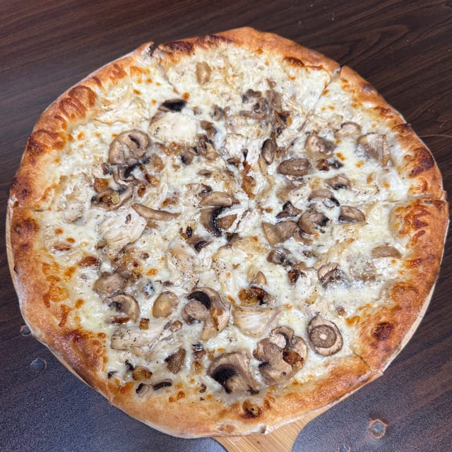 Garlic Cream Dream (12").