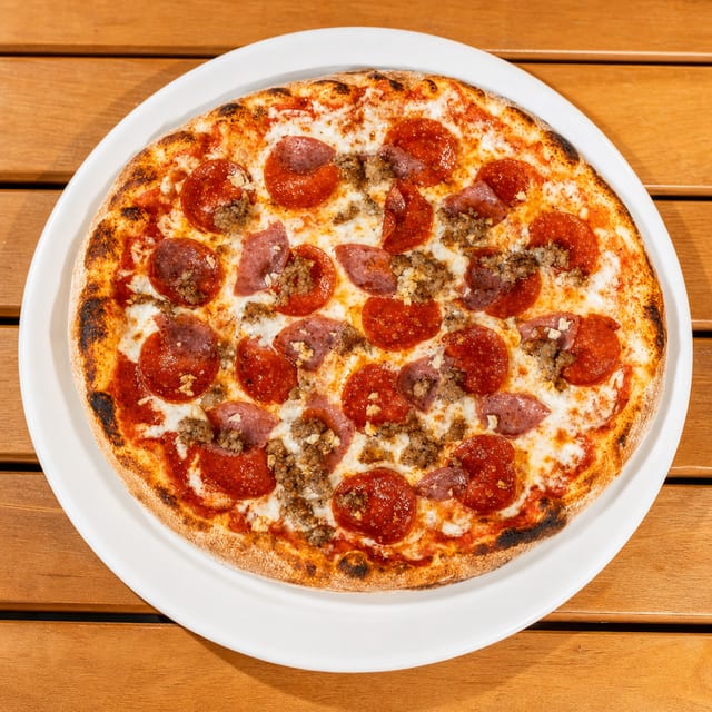 Carne Meat Lovers Pizza (16").